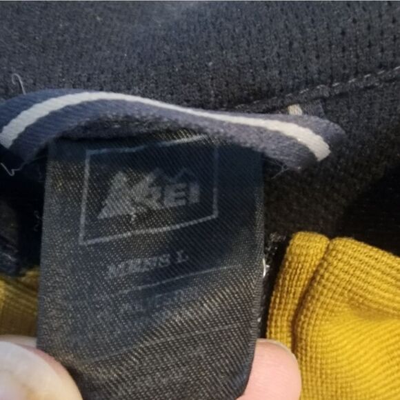 Men's REI Mustard and Black Zip-Up Jacket, Size Largr - Picture 2 of 3